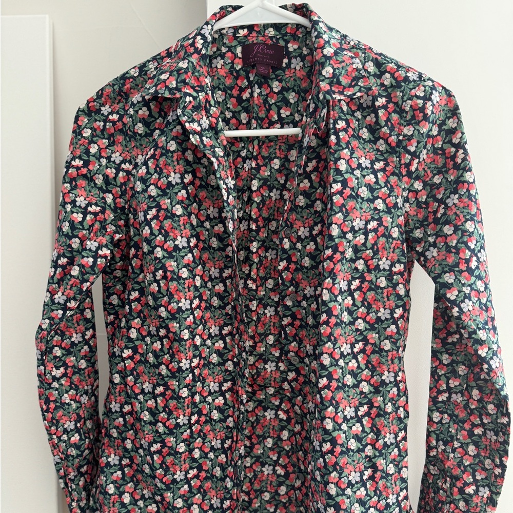 JCrew Fitted Shirt - ideal for school or work